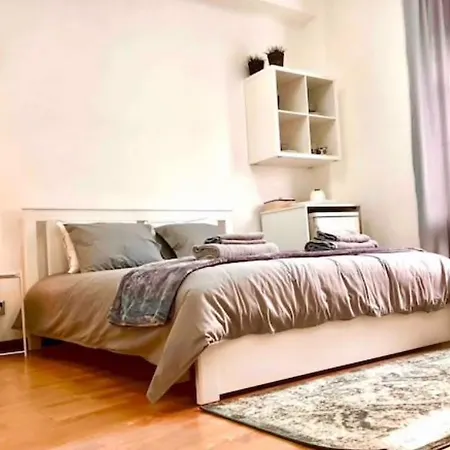 Unique Phaneromenis 41 - Down Town 3*