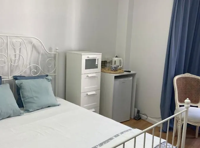 Unique Phaneromenis 41 - Down Town 3* Nikósie