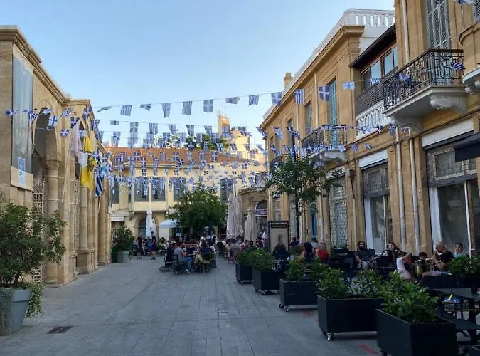 Unique Phaneromenis 41 - Down Town نيقوسيا