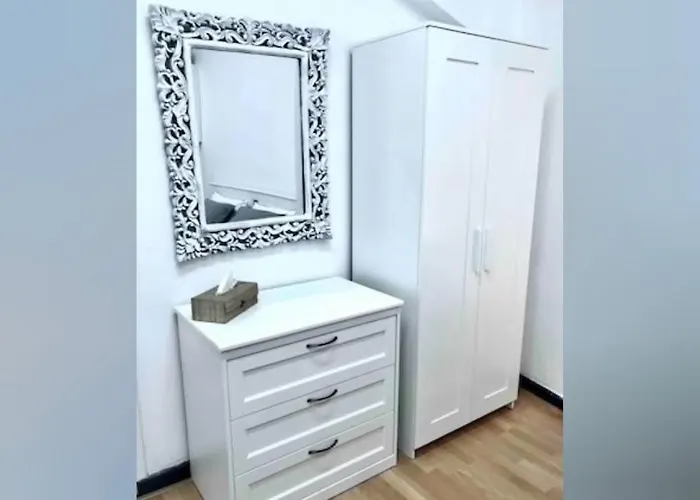 Unique Phaneromenis 41 - Down Town نيقوسيا